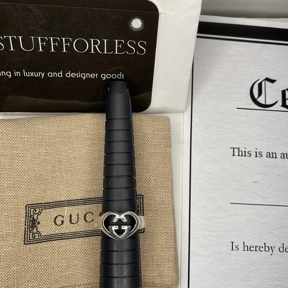 Authentic GUCCI sterling silver 925 heart ring sz 5 5 1/2 with bag and COA - Picture 1 of 9